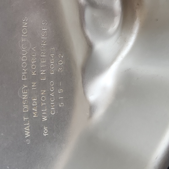 Vtg. Disney Mickey Mouse Cake Pan - Picture 2 of 6